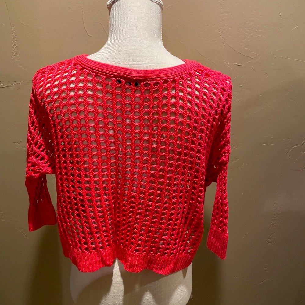 EXPRESS PINK NET SWEATER SMALL - Picture 2 of 3